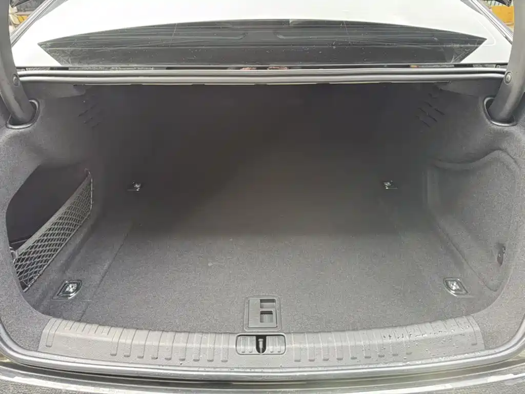 Audi A6L 2026 2026 Model Year 45 TFSI quattro Premium Dynamic