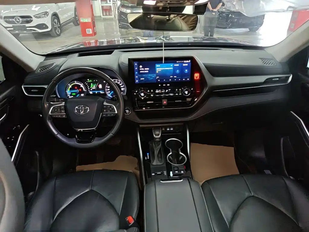 Toyota Highlander 2023 2023 2.5L Smart Hybrid Dual Engine AWD Premium 7-Seater