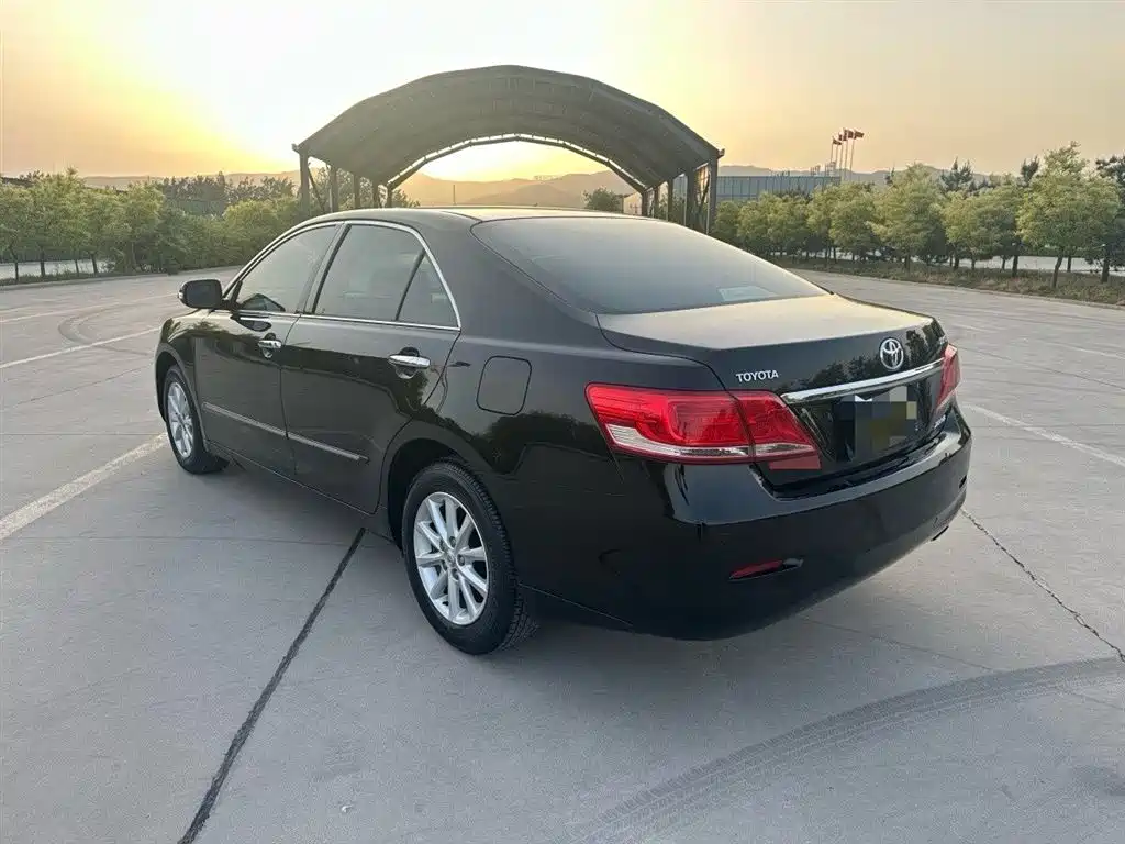 Toyota Camry 2011 200G Classic Anniversary Edition фото 5
