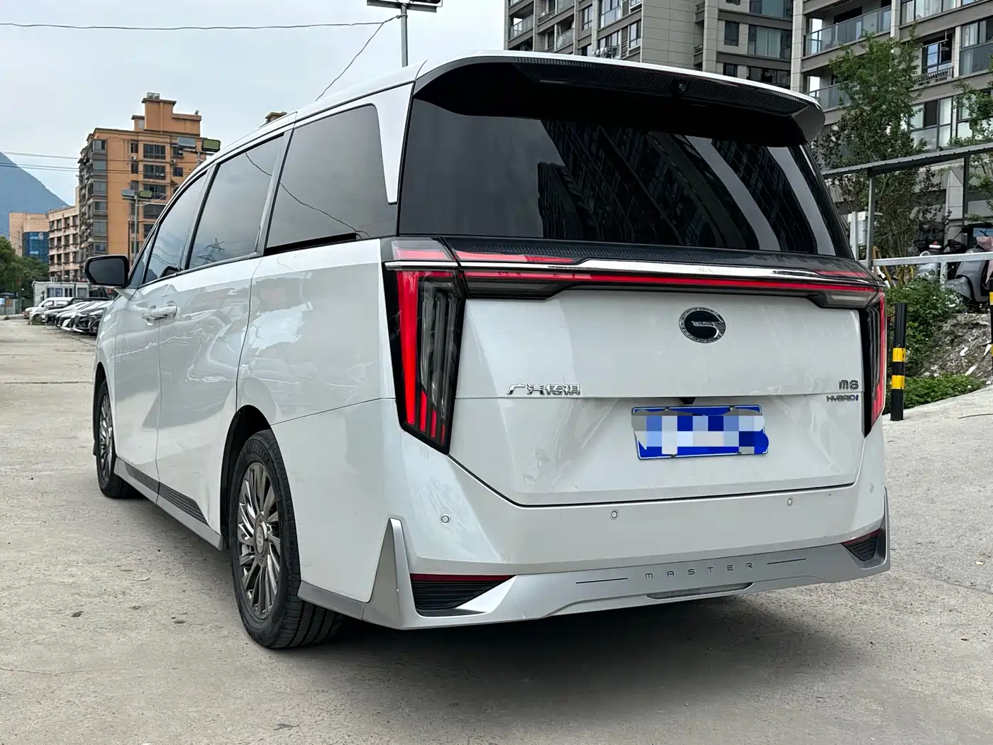 GAC Trumpchi Trumpchi M8 2023 Model Master Series Hybrid Royal Edition фото 17