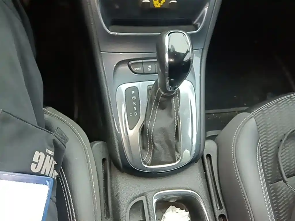 Buick Verano 2016 Hatchback 15S Automatic Leading фото 7