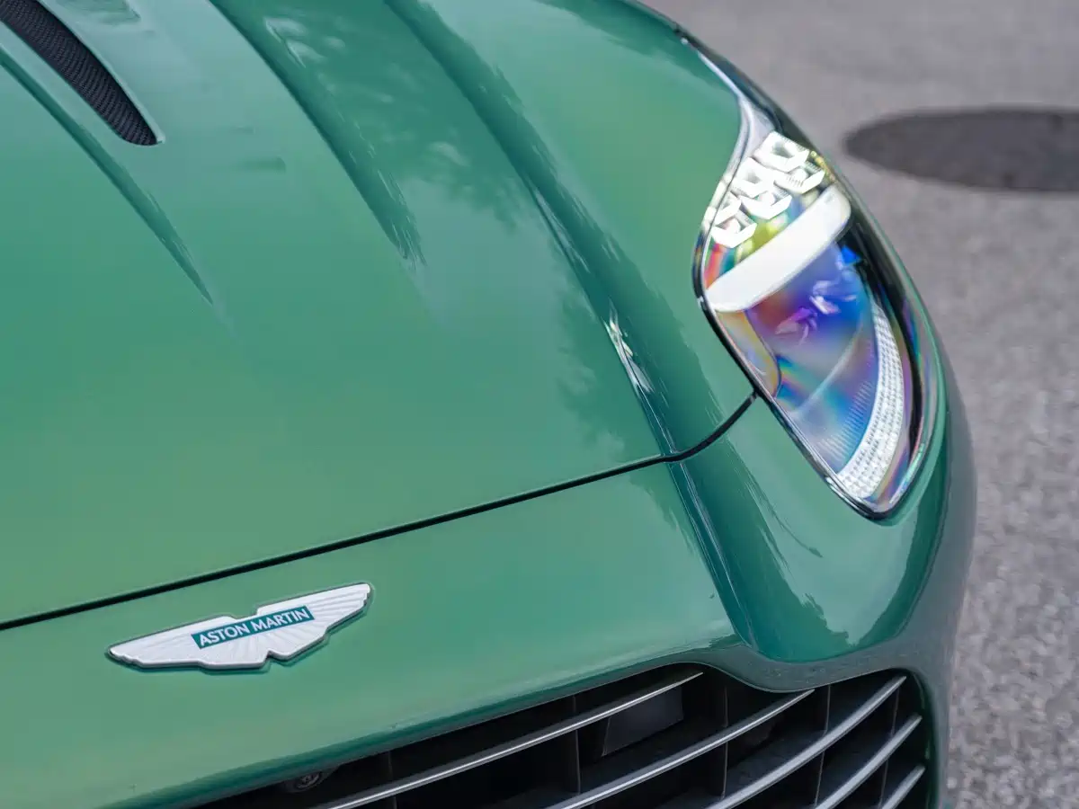 2024 Aston Martin DB12