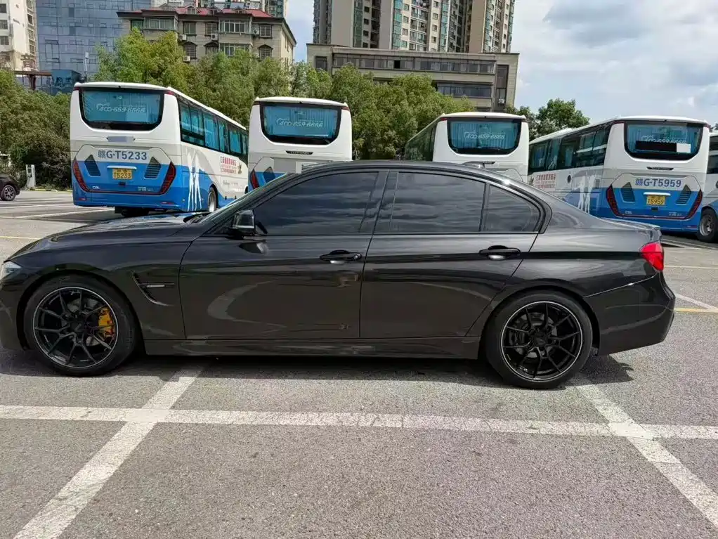 Фото 4 - BMW 3 Series