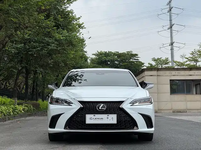 Lexus ES 2020 Model 260 F SPORT China V — фото 2