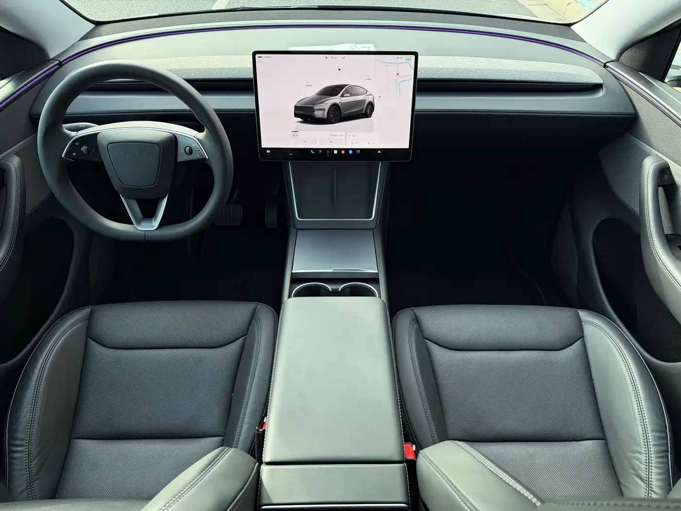 TESLA MODEL Y