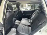 Фото 9 - Toyota Wildlander