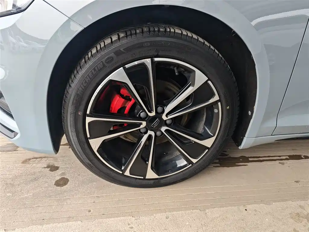 Фото 23 - Geely Preface