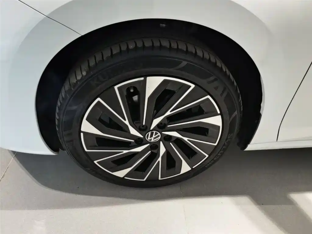 Volkswagen Sagitar 2025 300TSI DSG High-end Model фото 23
