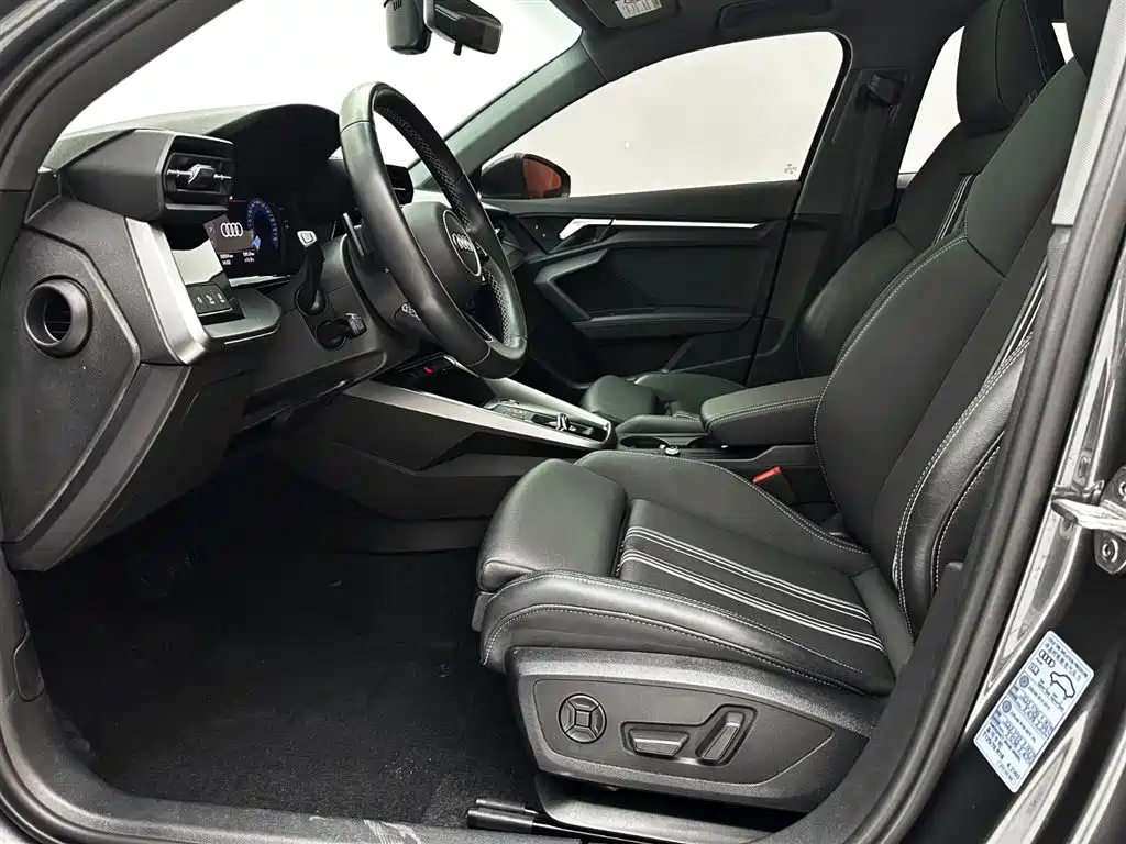 Audi A3 2024 Model Sportback 35 TFSI Fashion Sport фото 12