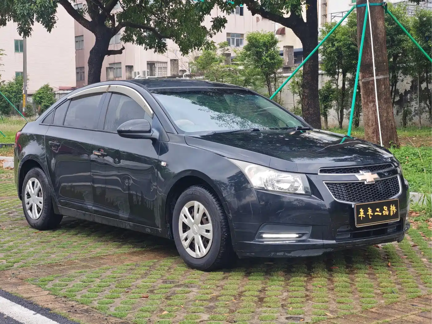 Chevrolet Cruze 2013 1.6L SL Sunroof MT фото 4