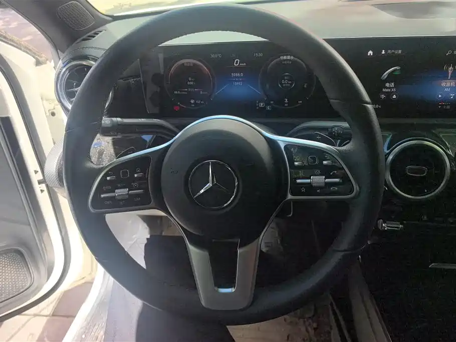 Mercedes-Benz A-Class 2021 A 200 L Sport Sedan Dynamic Type фото 15