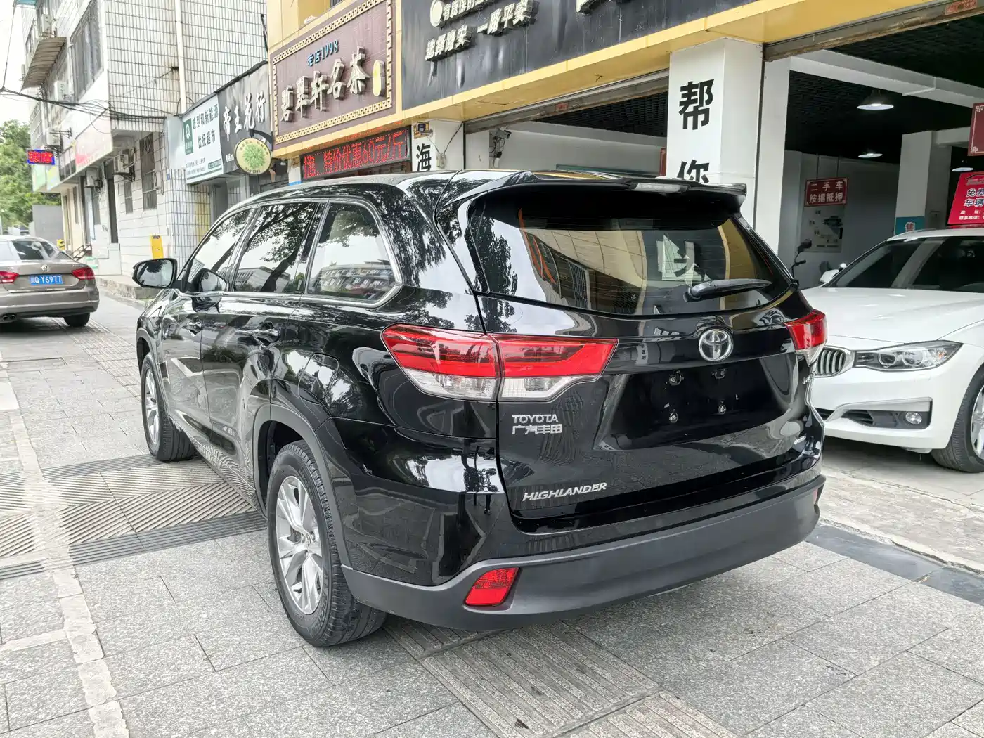 Toyota Highlander 2018 2.0T 4WD Elite 7-seater (China V) фото 7