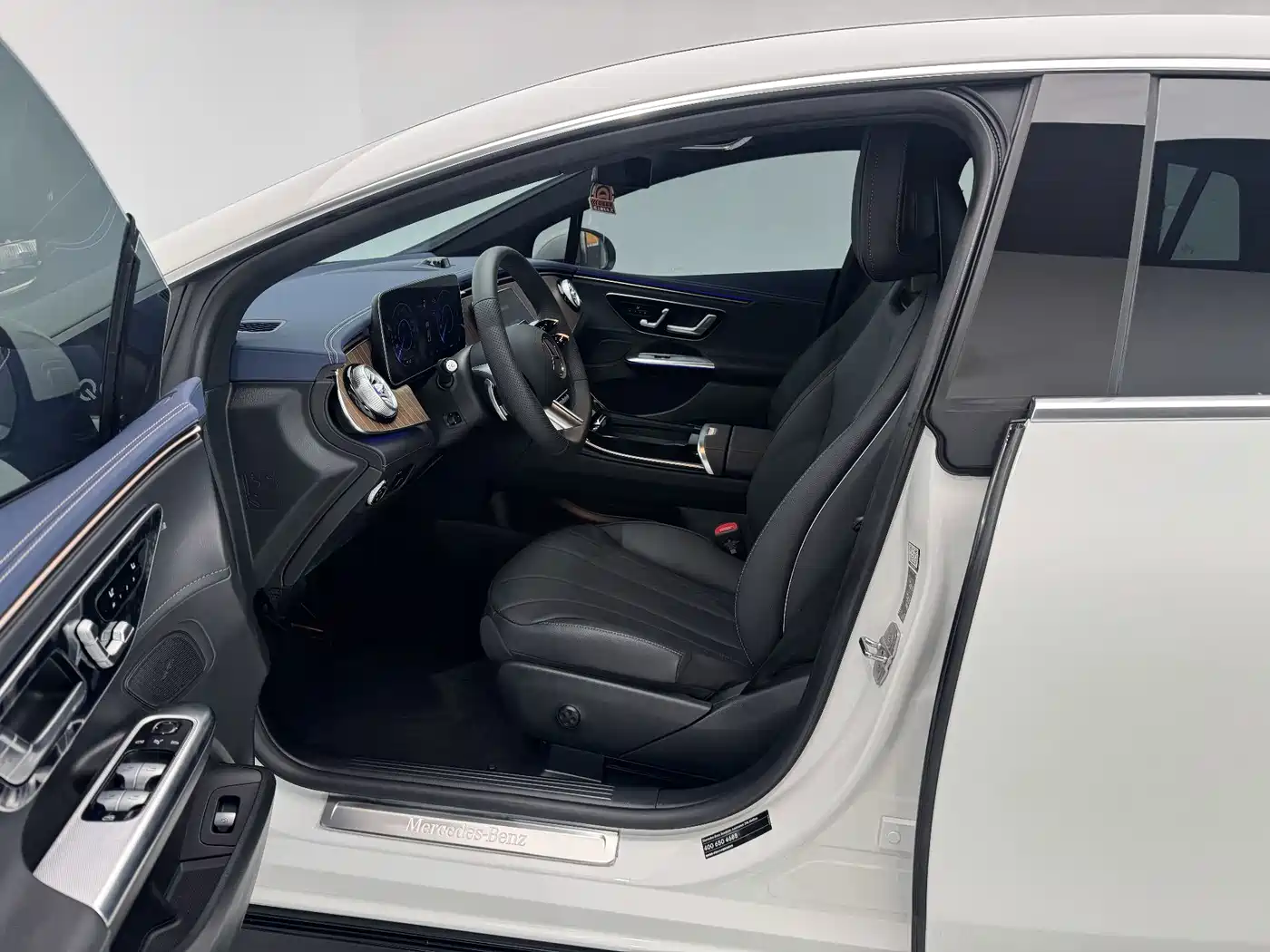 Mercedes-Benz EQE 2025 2025 500 4MATIC Pioneer