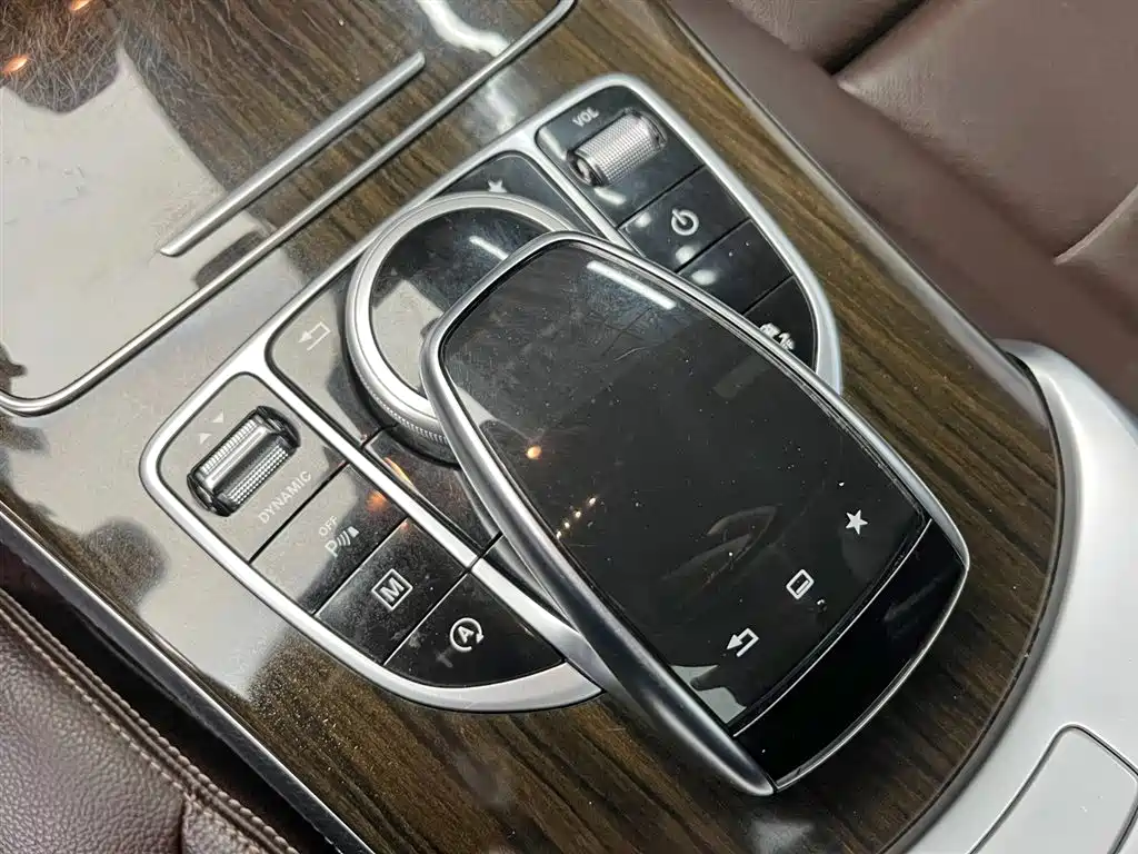 Mercedes-Benz GLC 2016 GLC 260 4MATIC Dynamic фото 17