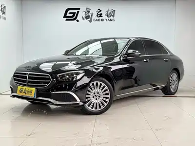 Mercedes-Benz E