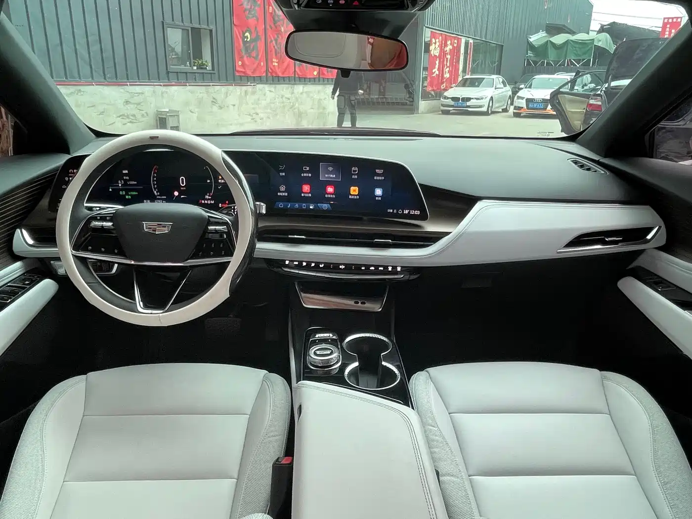 Cadillac GT4 2023 25T Trend Edition фото 5
