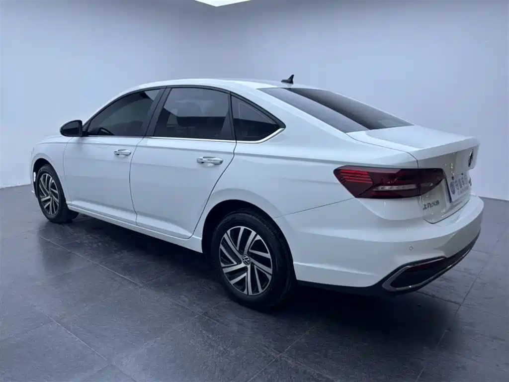 Volkswagen Lavida 2023 300TSI DSG Comfort Edition фото 23