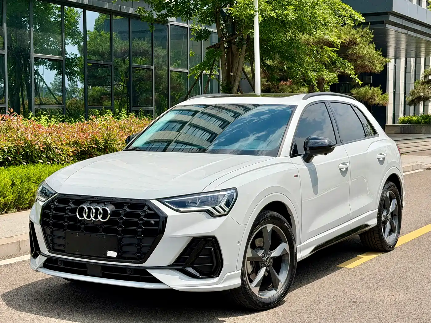 Audi Q3 2023 35 TFSI Fashion Dynamic (1.4T) фото 2