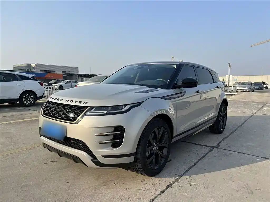 Land Rover Range Rover Evoque 2023 Range Rover Evoque L 249PS Corinthian Bronze Special Edition фото 2