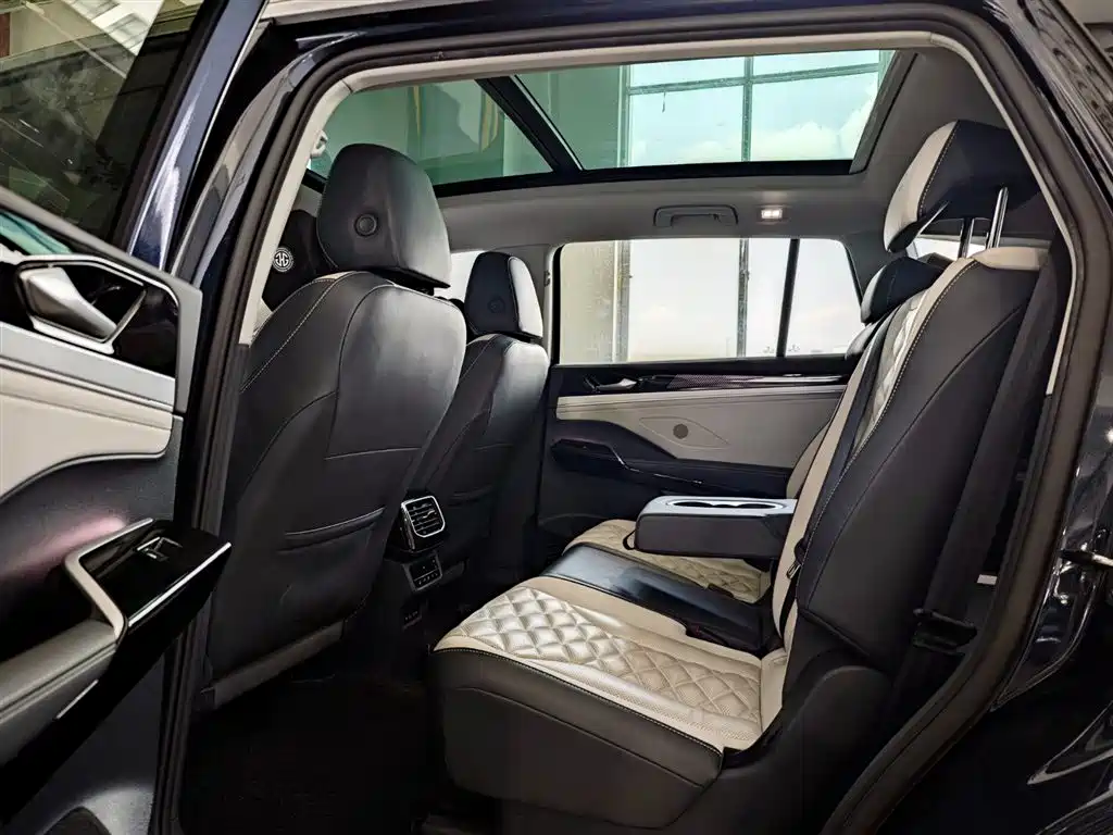 Volkswagen ID.6 CROZZ 2021 Long Range PRO Version фото 24