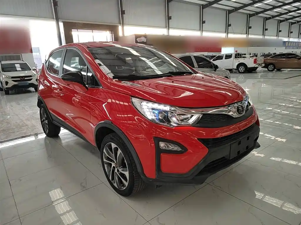 BYD Yuan 2016 1.5L Automatic Luxury фото 4