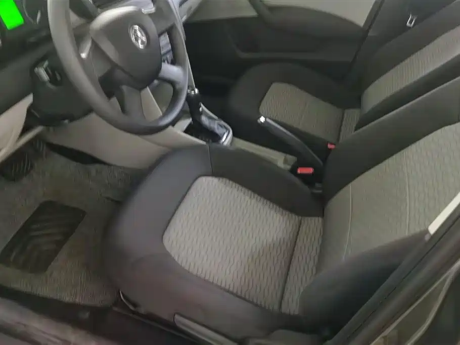 Škoda Rapid 2013 1.6L Automatic Smart Selection фото 9
