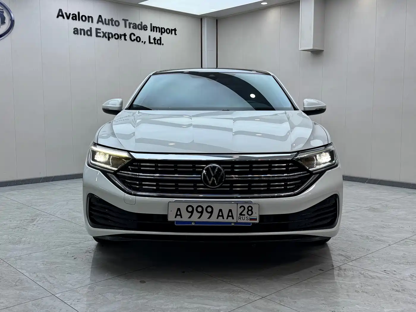 Volkswagen Sagitar 2023 Model Year 280TSI DSG Surpass Edition фото 2
