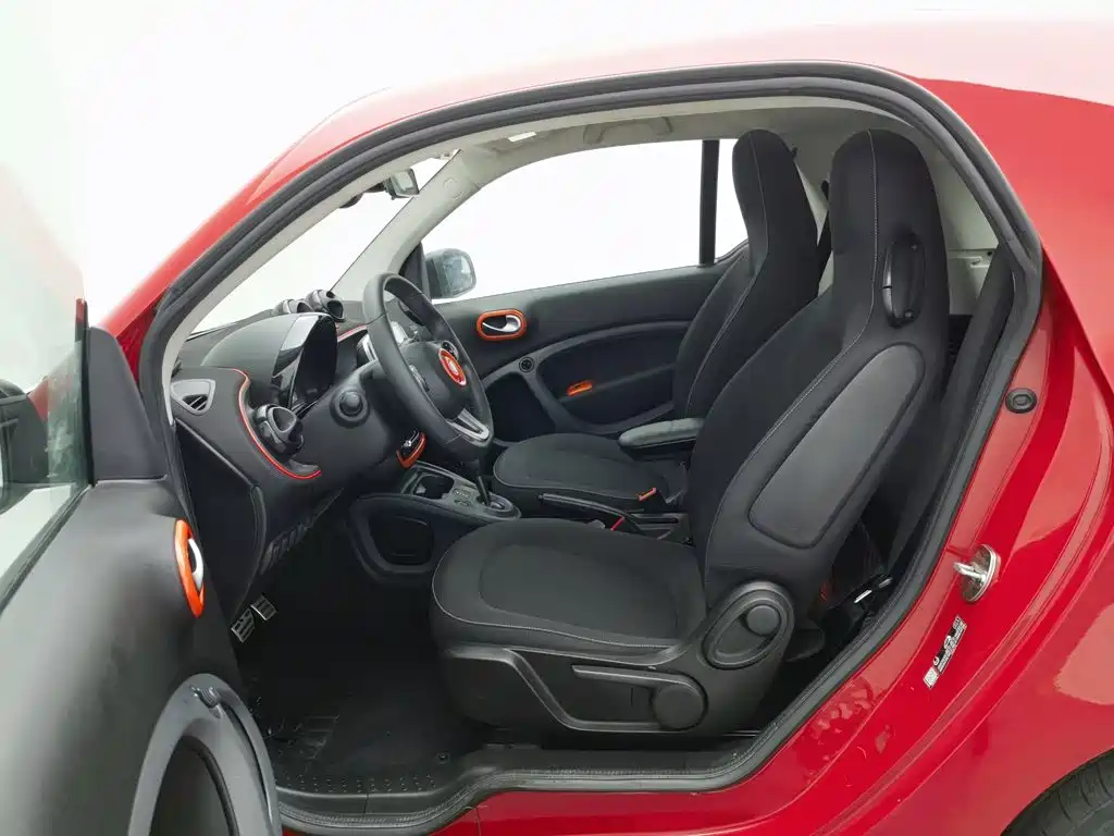 smart fortwo 2019 2019 0.9T 66kW Hardtop Wind Edition China VI