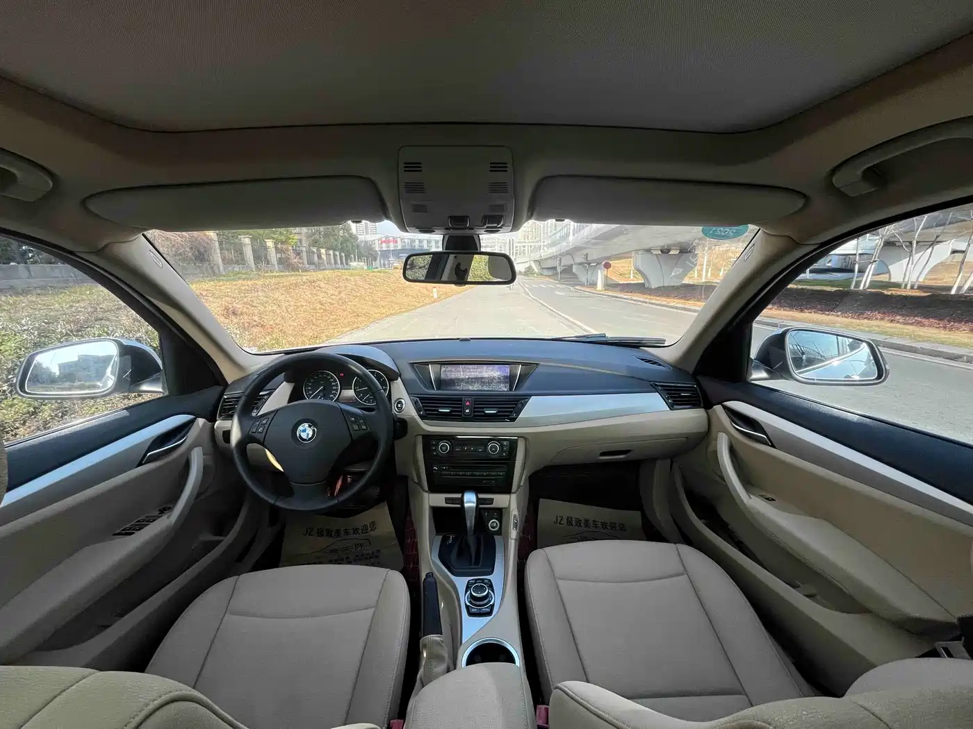 BMW X1 (Import) 2012 sDrive18i Luxury фото 9