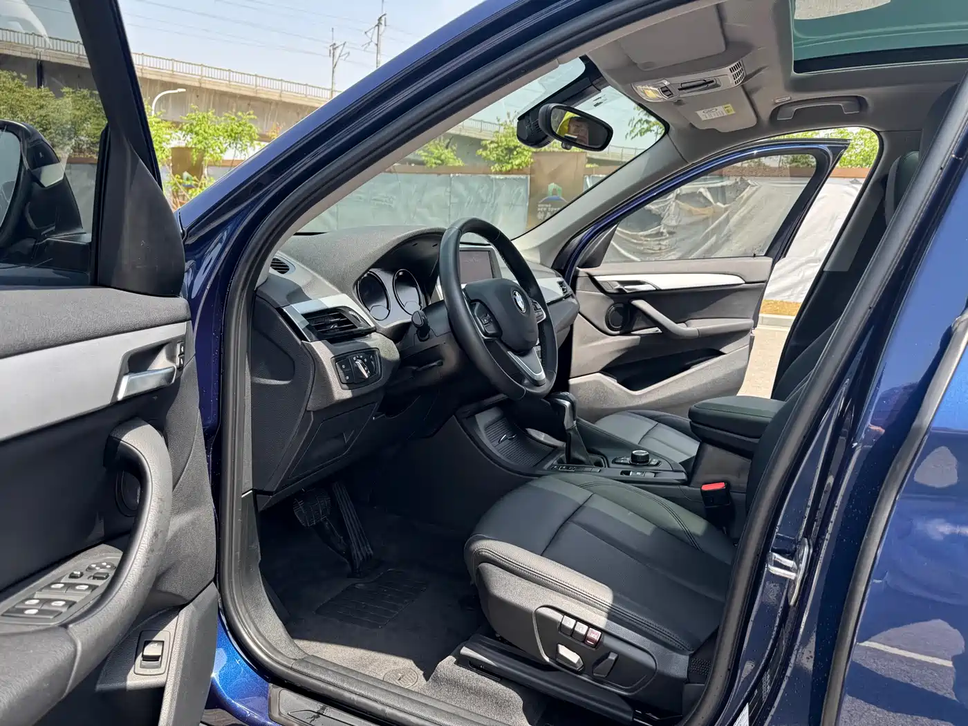 BMW X1 2019 sDrive20Li Leading Model фото 9