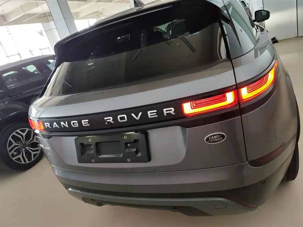 Land Rover Range Rover Velar 2019 250PS фото 6