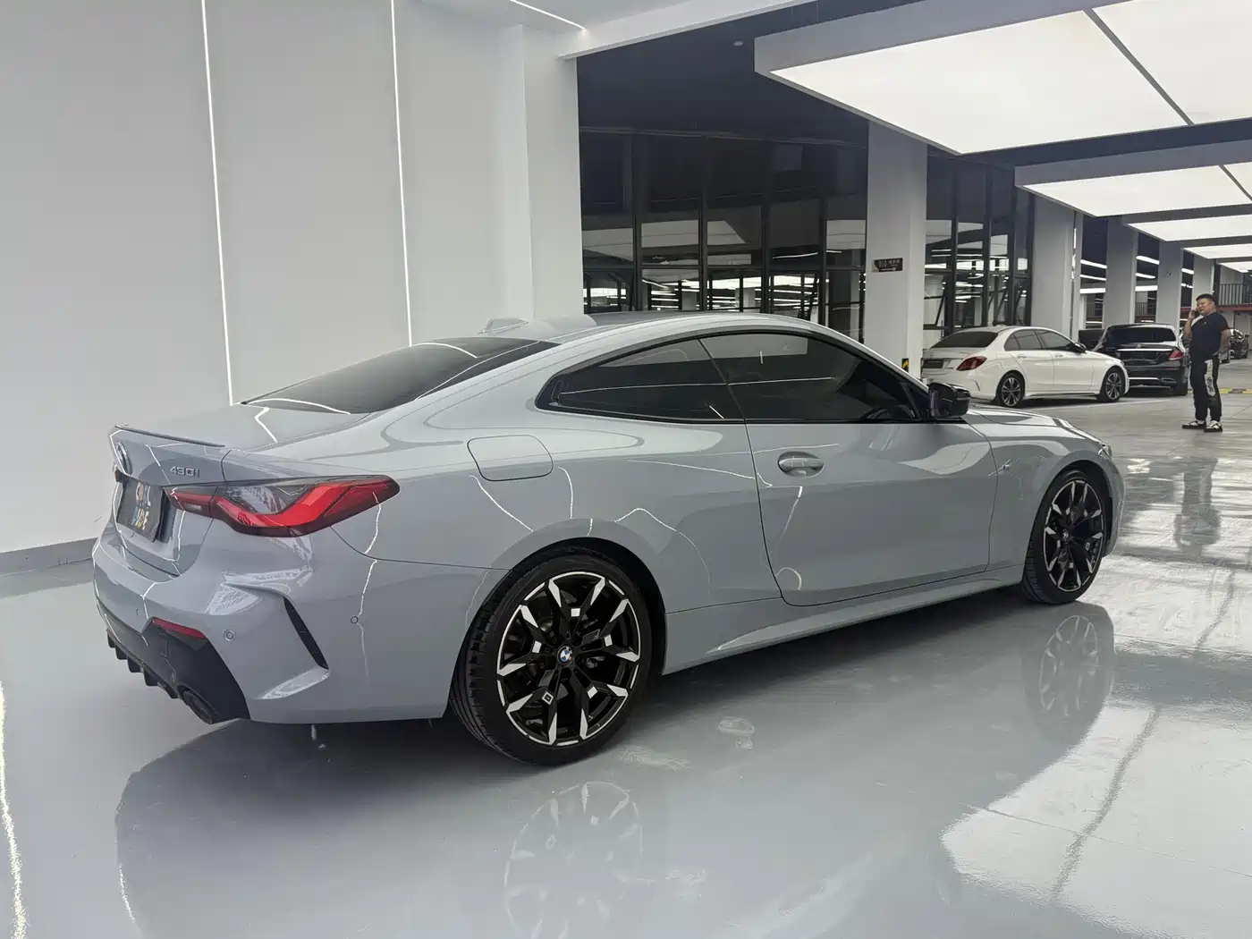 BMW 4 Series 2024 430i M Sport Shadow Edition фото 15
