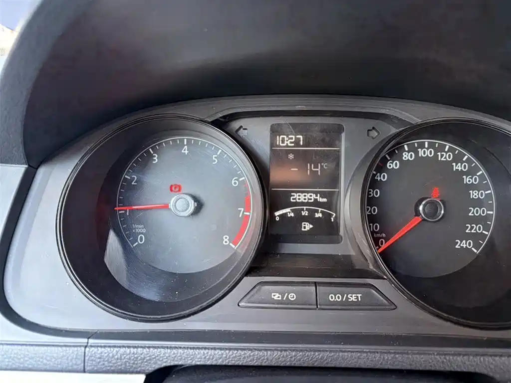 Volkswagen Lavida 2018 Classic 1.5L Manual Trend China VI фото 3