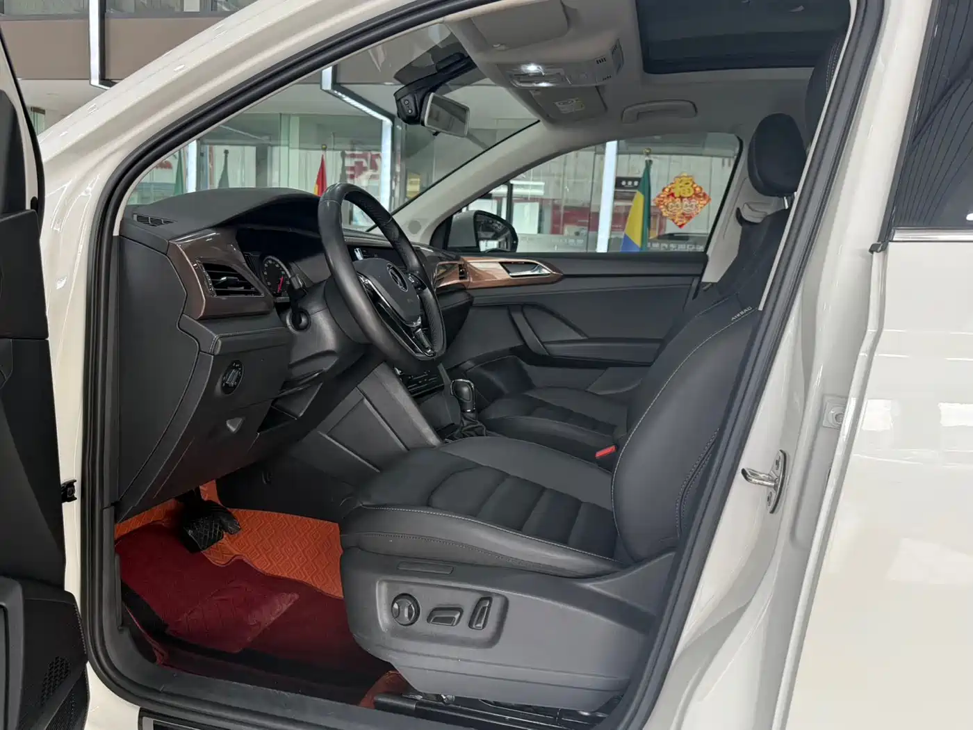 Volkswagen Tharu 2021 280TSI 2WD Luxury Plus фото 7