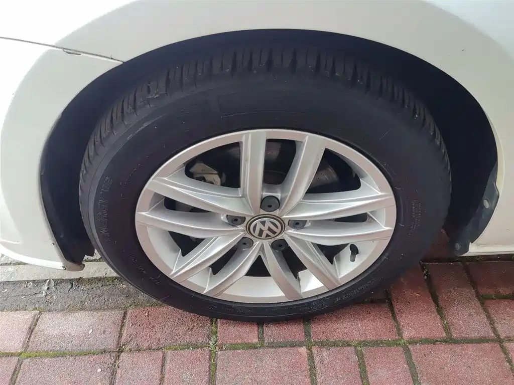Volkswagen Golf 2019 1.6L Auto Comfort (China V) фото 25