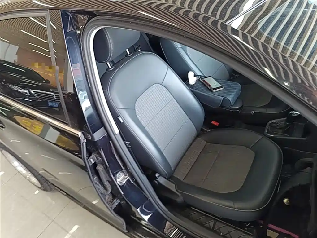 Volkswagen Santana 2016 1.6L Automatic Comfort Edition фото 25