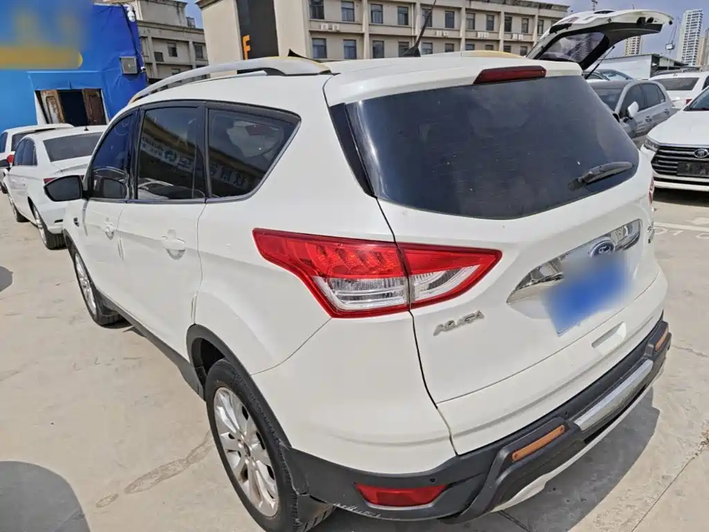 Ford Kuga 2015 2013 1.6L GTDi FWD Trend