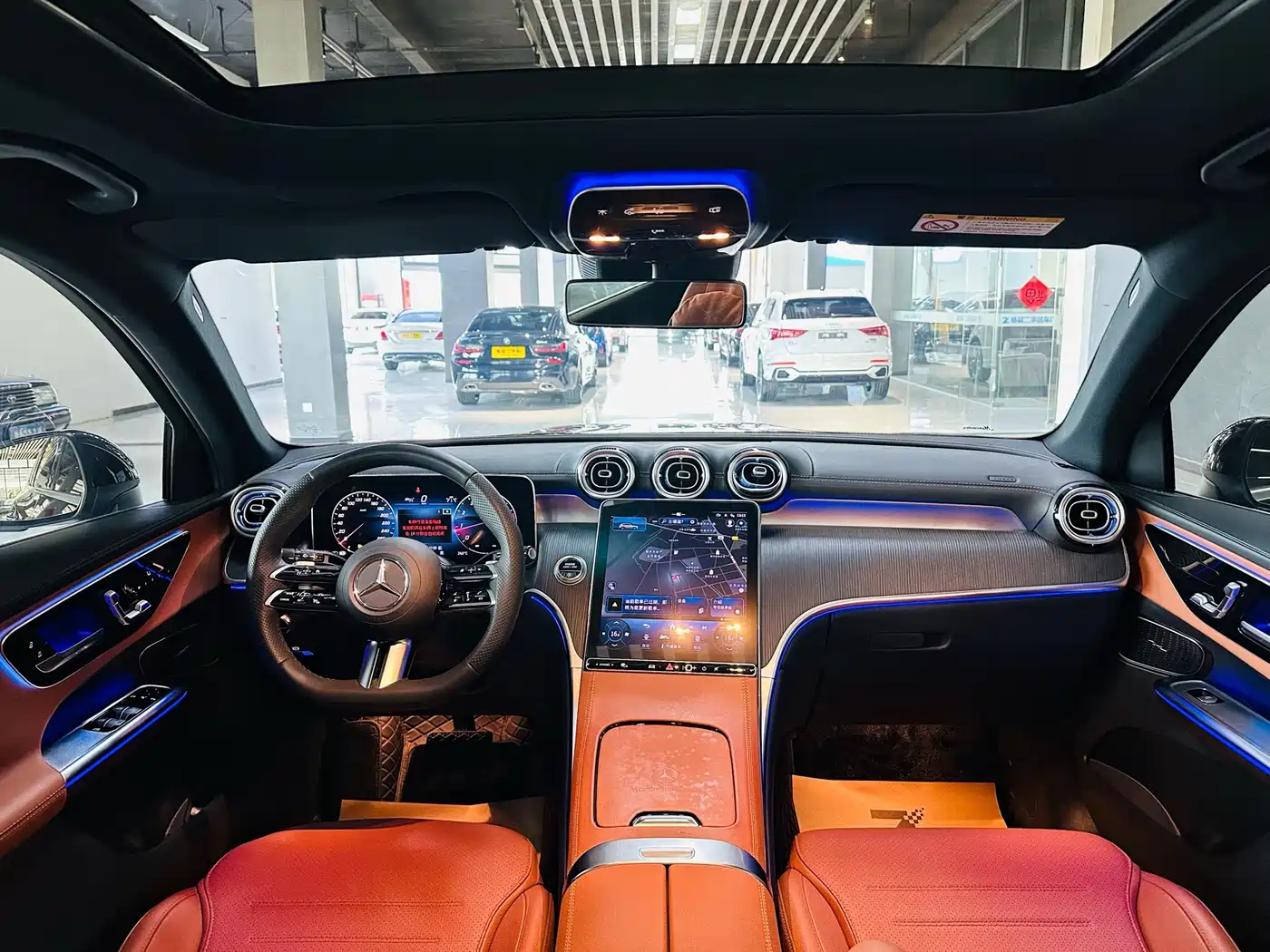Mercedes-Benz GLC 2024 GLC 260 L 4MATIC Luxury 5-seater фото 5