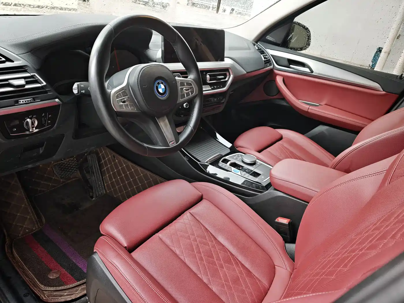 BMW iX3 2024 Innovation Leader фото 6