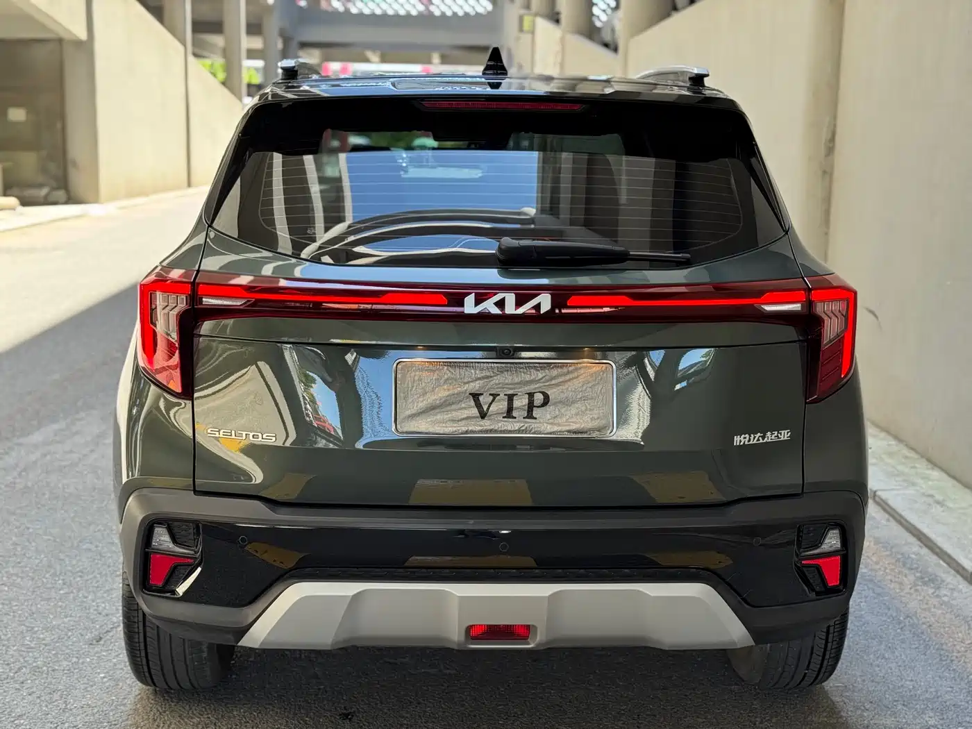 Kia Seltos 2023 1.5L CVT Premium Edition фото 5