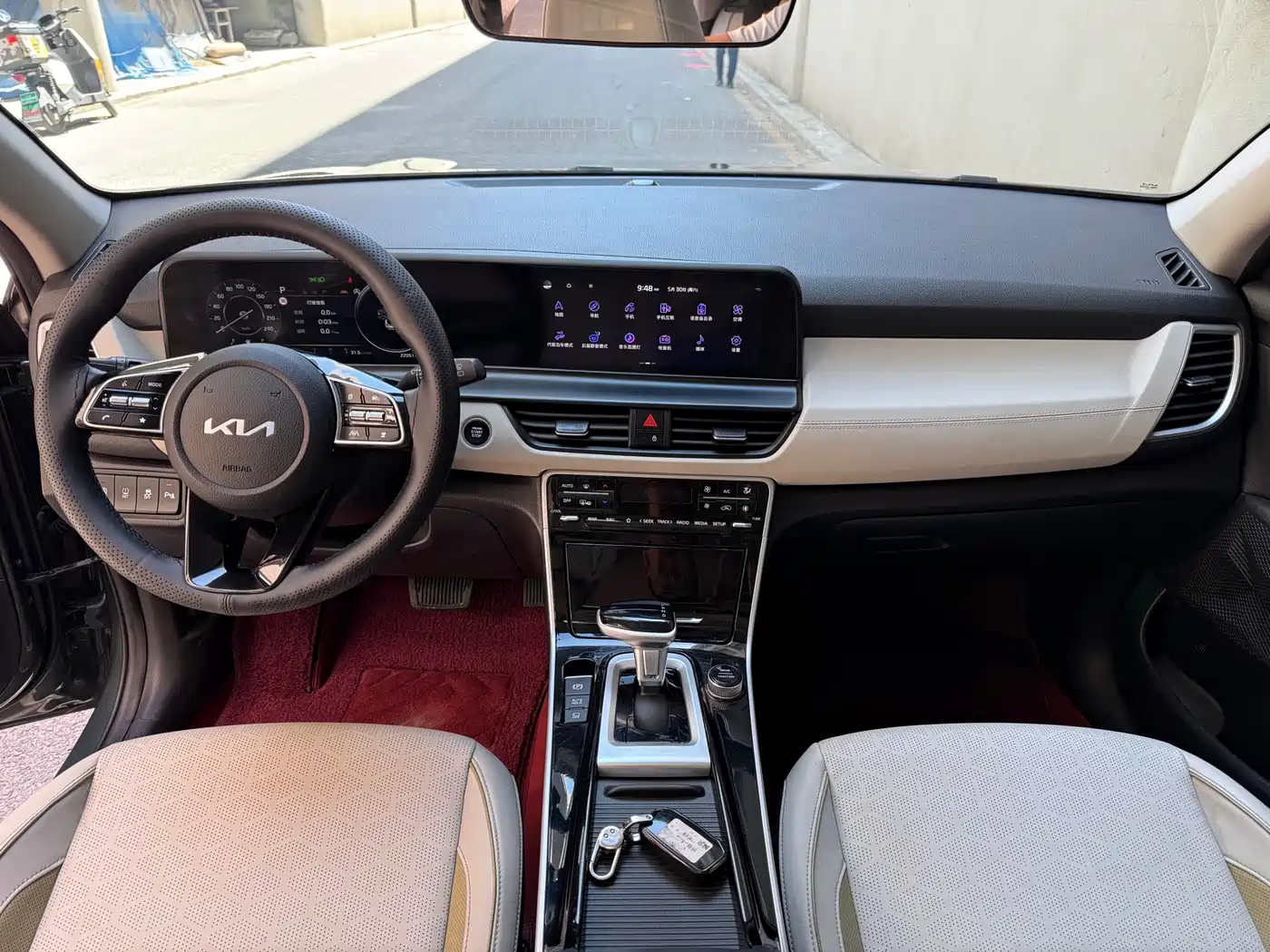Kia Seltos 2023 1.5L CVT Premium Edition фото 8