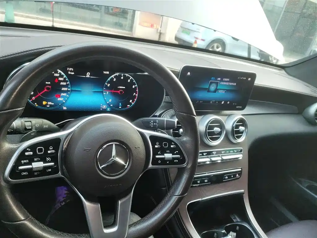 Mercedes-Benz GLC 2021 GLC 260 L 4MATIC Luxury фото 10
