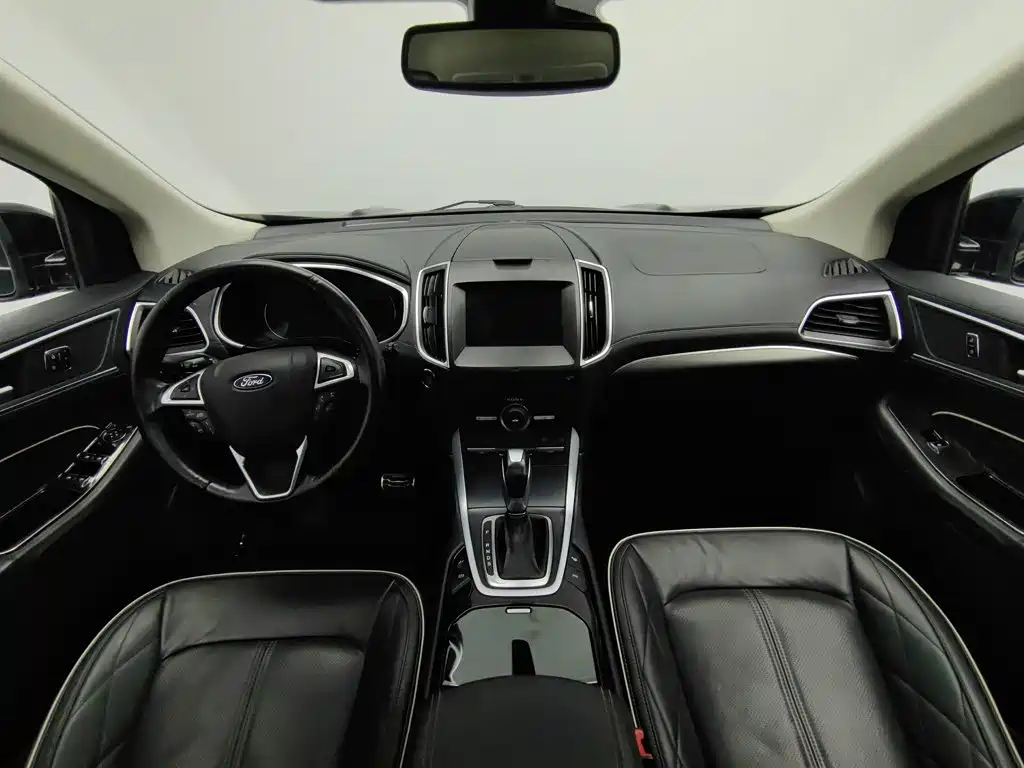 Фото 5 - Ford Edge