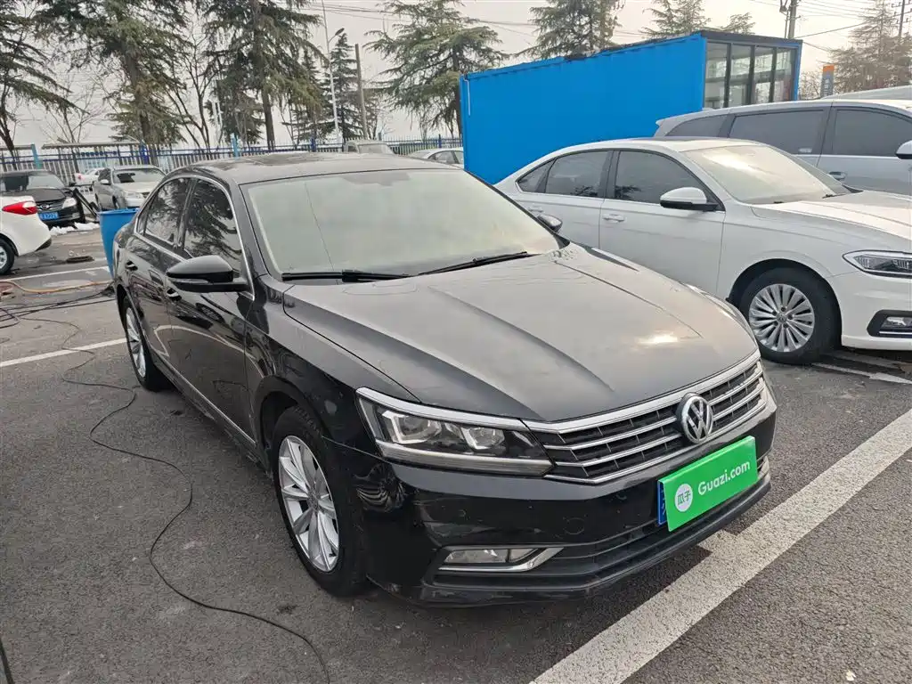 Volkswagen Passat 2017 330TSI DSG Prestige фото 20