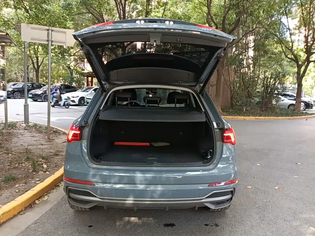 Photo 19 - Audi Q3