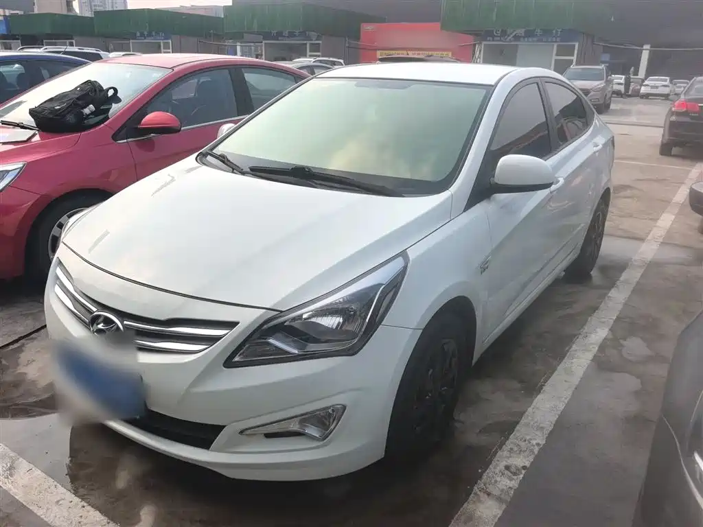 Hyundai Verna 2014 1.4L Manual Smart GLS