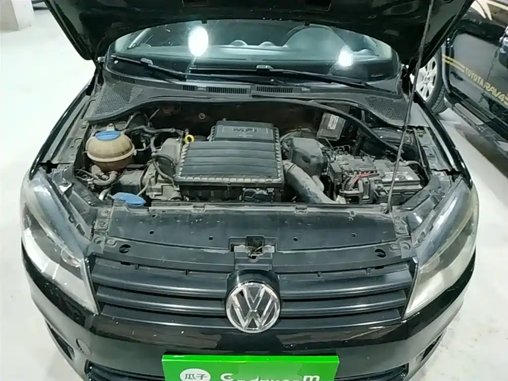 Volkswagen Jetta 2015 1.6L Manual Trend фото 20