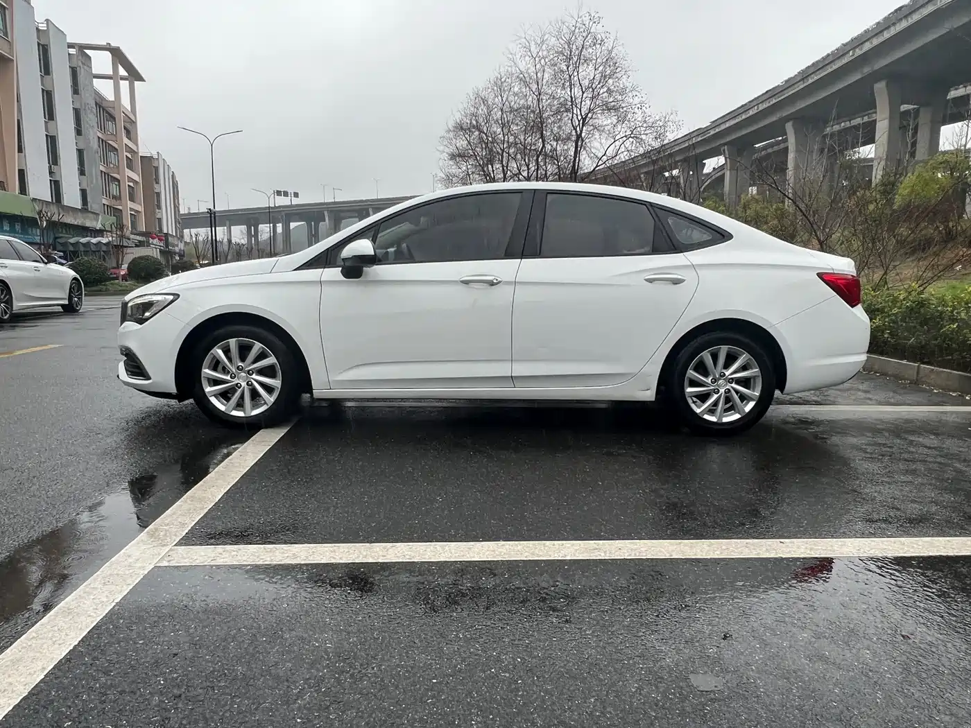 Buick Verano 2018 Sedan 15S Automatic Leading фото 4