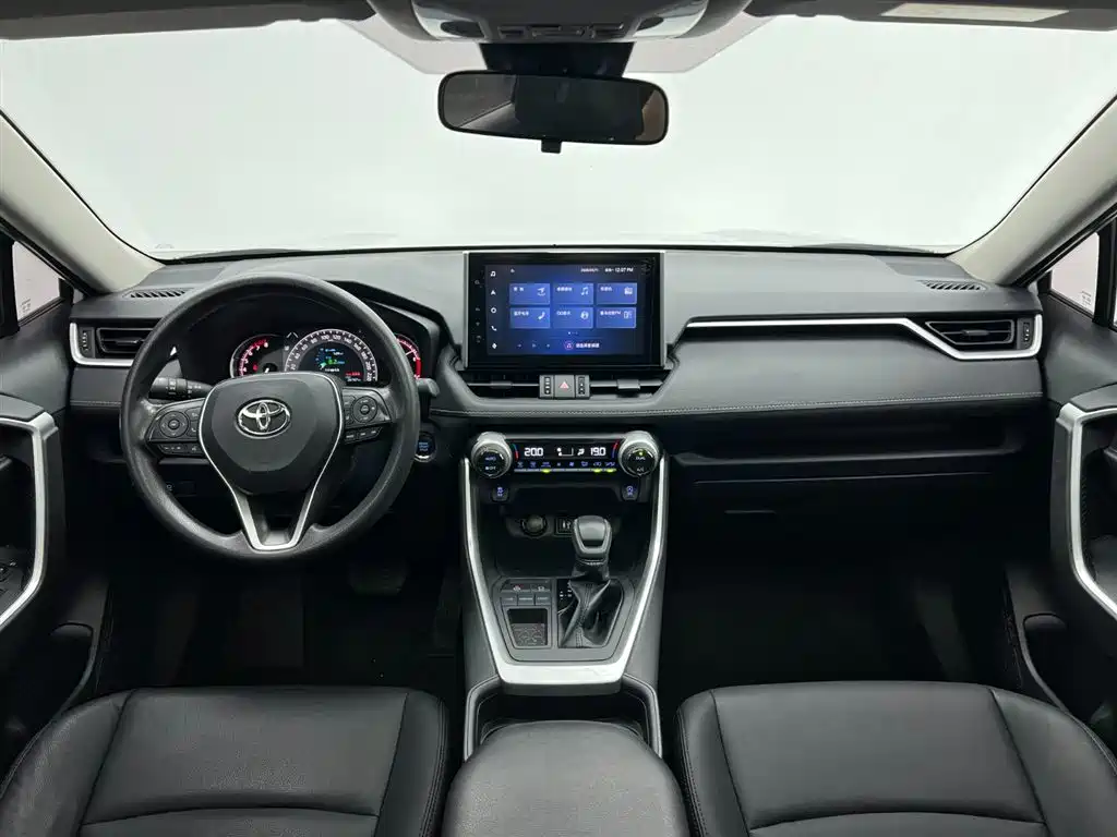Toyota RAV4 Rongfang 2022 2.0L CVT 2WD Trend Edition фото 22