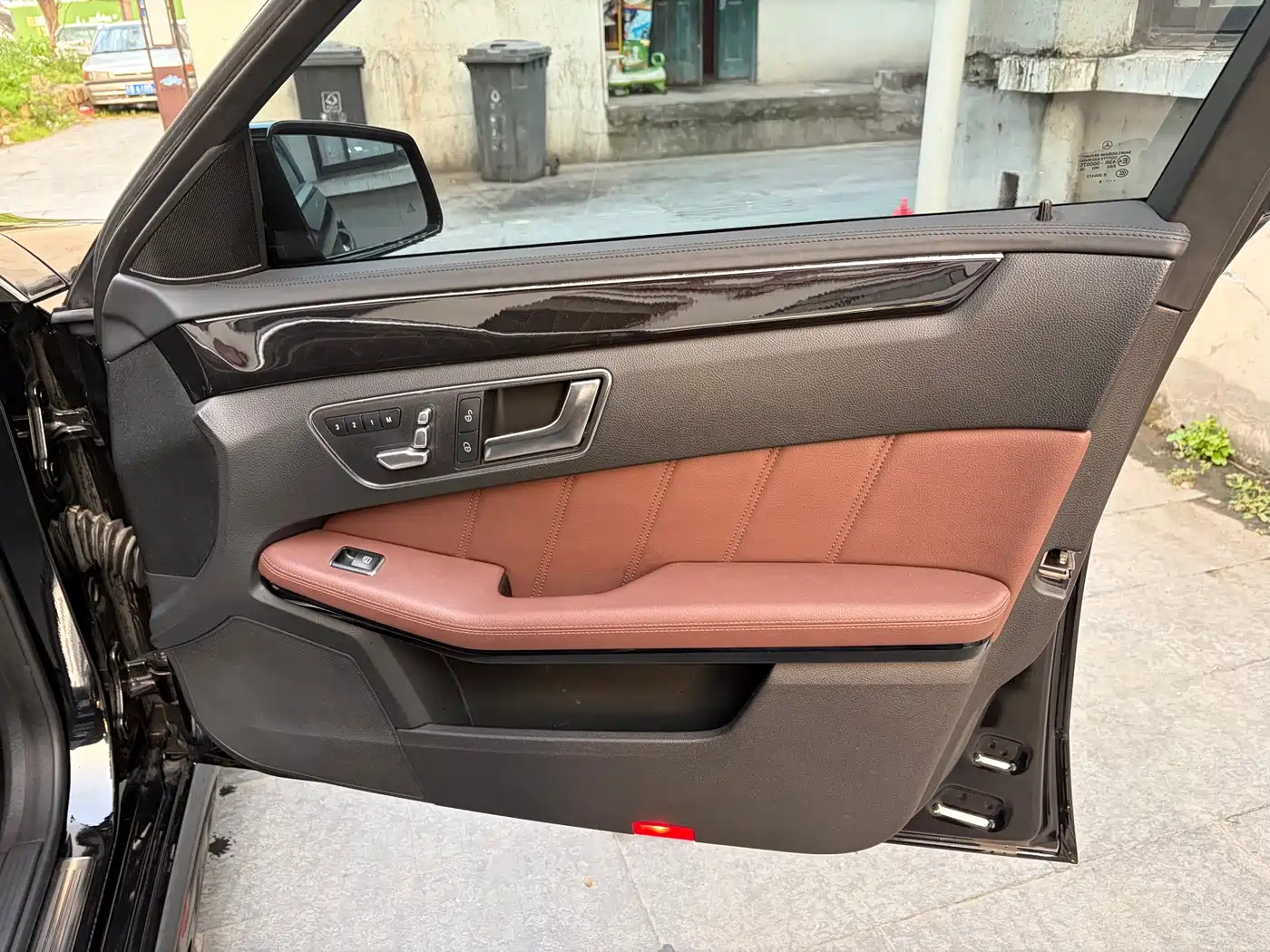 Mercedes-Benz E-Class 2015 E 320 L 4MATIC фото 17